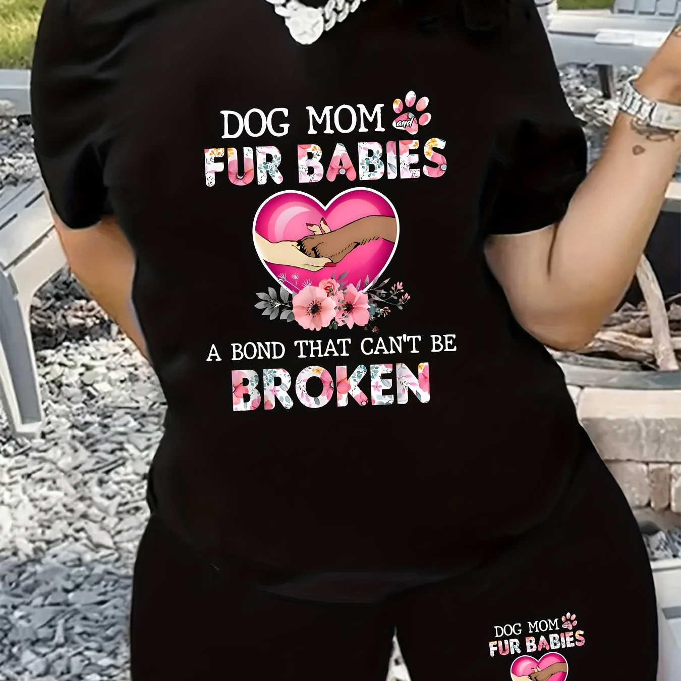 

Plus Size Graphic Print 2 Piece Set, Short Sleeve T-shirt & Shorts, Women's Plus Size Clothing