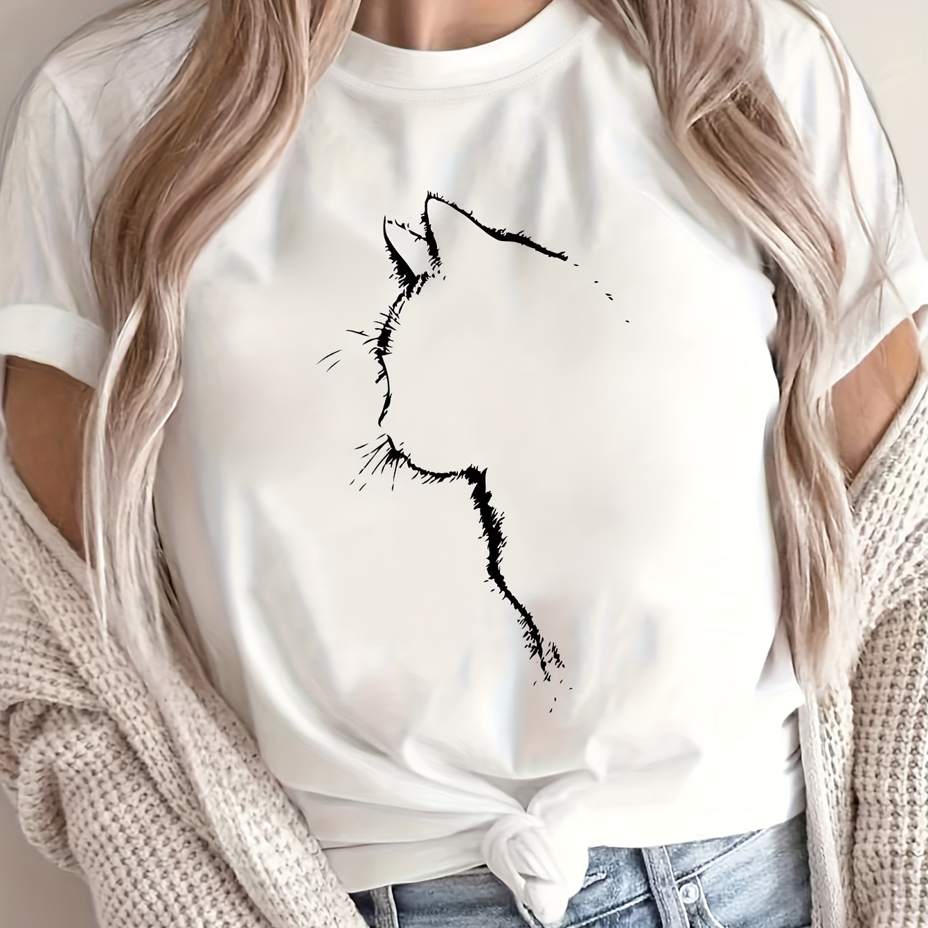 

Plus Size Cat Print T-shirt, Short Sleeve Crew Neck Casual Top For Summer & Spring, Women's Plus Size Clothing