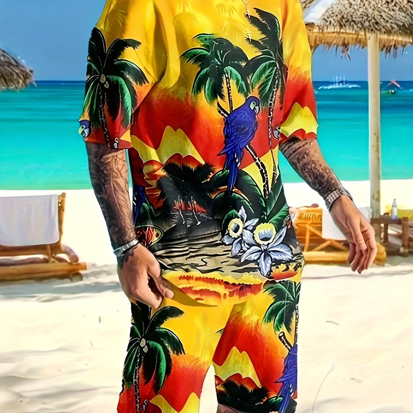 

Plus Size Men's Holiday Bird & Coconut Trees Graphic Print T-shirt & Shorts Set For Summer, Hawaiian Style 2pcs Outfits