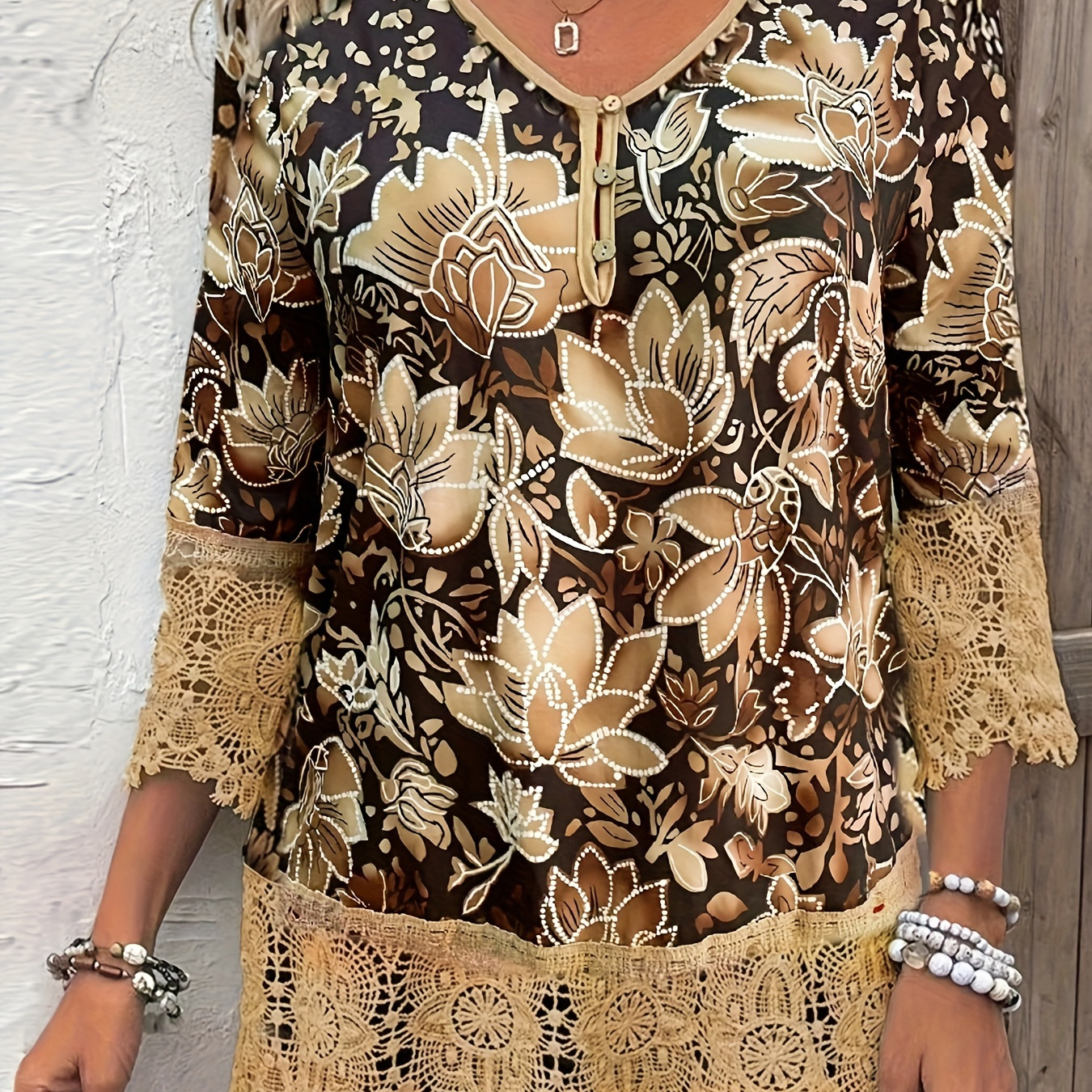 

Plus Size Floral Print T-shirt With Contrast Lace Trim, Casual V-neck With Button Detail, Soft Polyester Blend (95% Polyester, 5% Elastane), Slight Stretch Knit, Perfect For Spring/fall