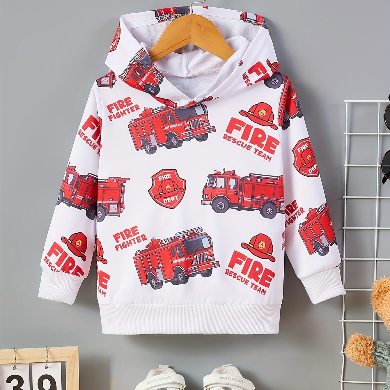 

Cartoon Fire Truck Print Hoodies For Boys - Casual Graphic Design For Comfortable Spring/autumn Wear