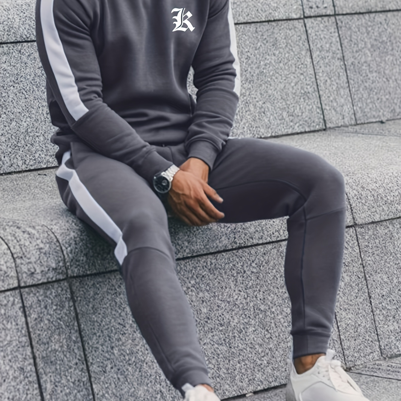 

2-piece Men's Color Block Spring Fall Sports Outfit Set, Men's Casual Printed Long Sleeve Round Neck Sweatshirt & Drawstring Sweatpants Co Ord Set