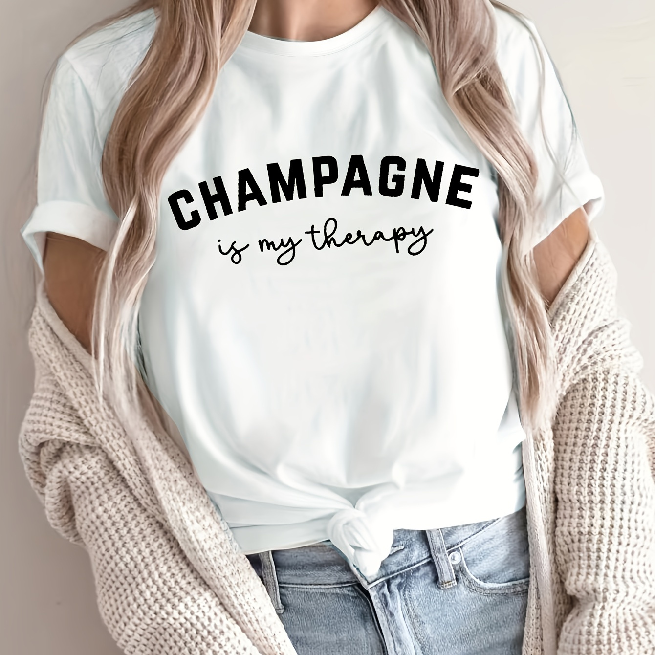 

T-Shirt Décontracté pour Femme avec Col Rond et Imprimé "Le Champagne est Mon Relax" - Tissu en Polyester 95% Spandex 5%, Manches Courtes de Longueur Régulière pour /Été