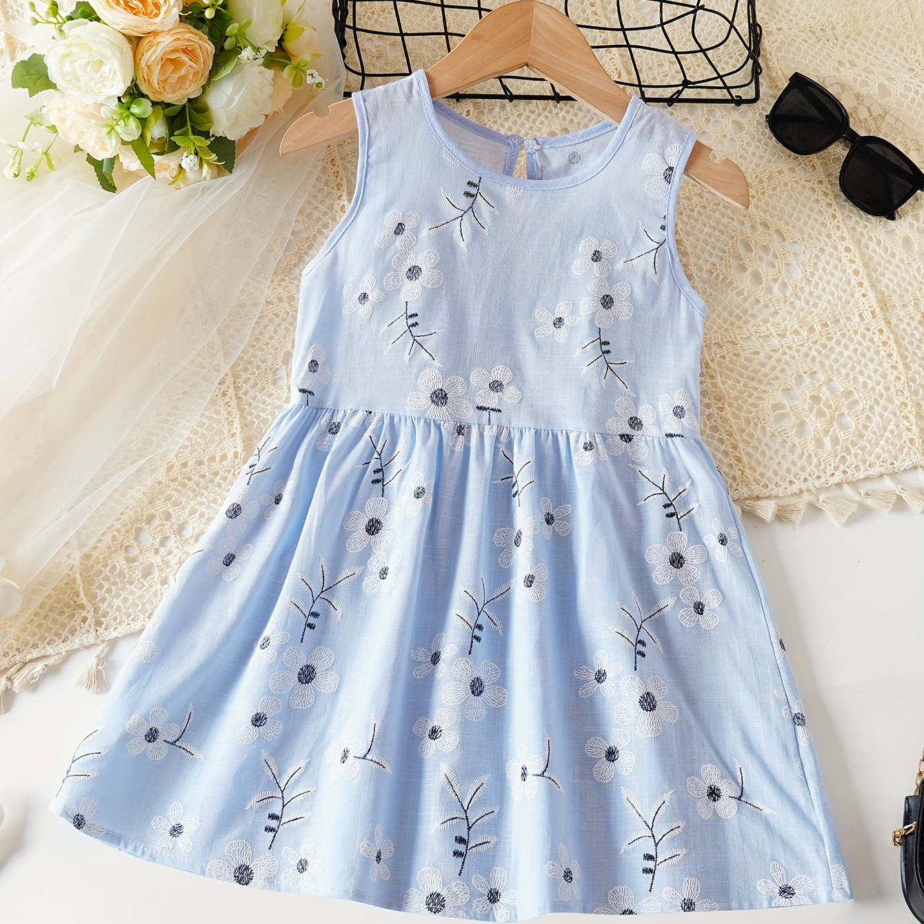

Toddler Girl's Sleeveless White Flowers Pattern Casual Princess Dress