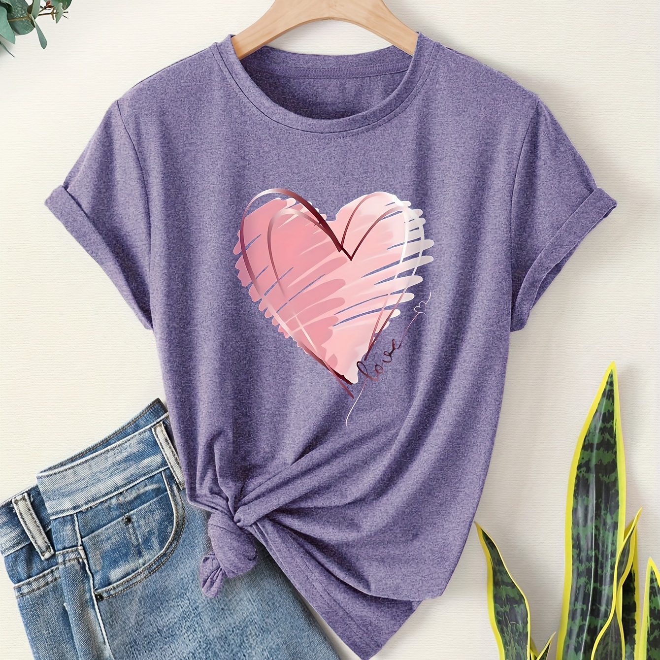 

Heart Print Casual T-shirt, Crew Neck Short Sleeves Sports Tee, Women's Activewear