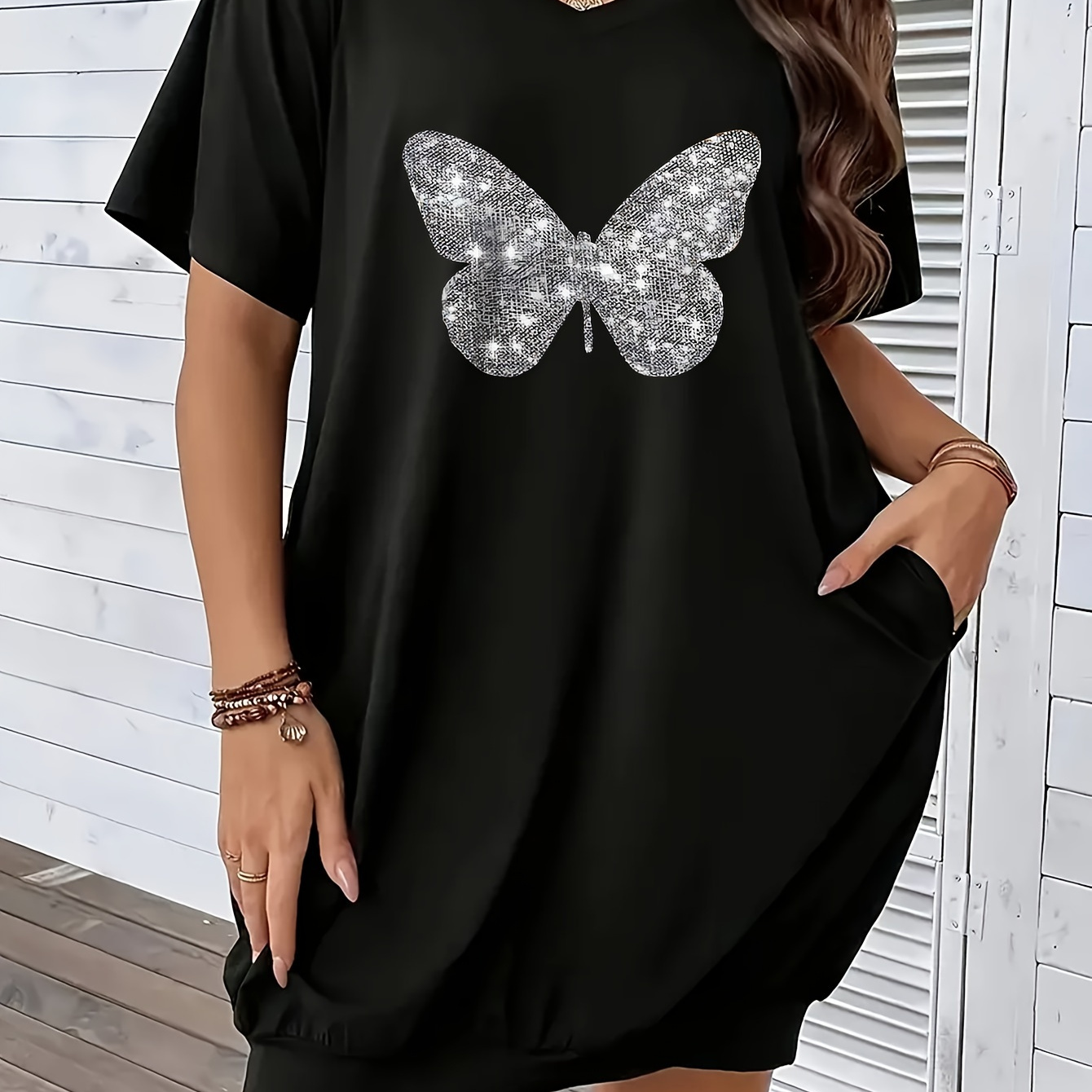 

Robe t-shirt à imprimé papillon grande taille, robe décontractée à col en V et manches courtes avec poche pour et l'été, vêtements grande taille pour femmes