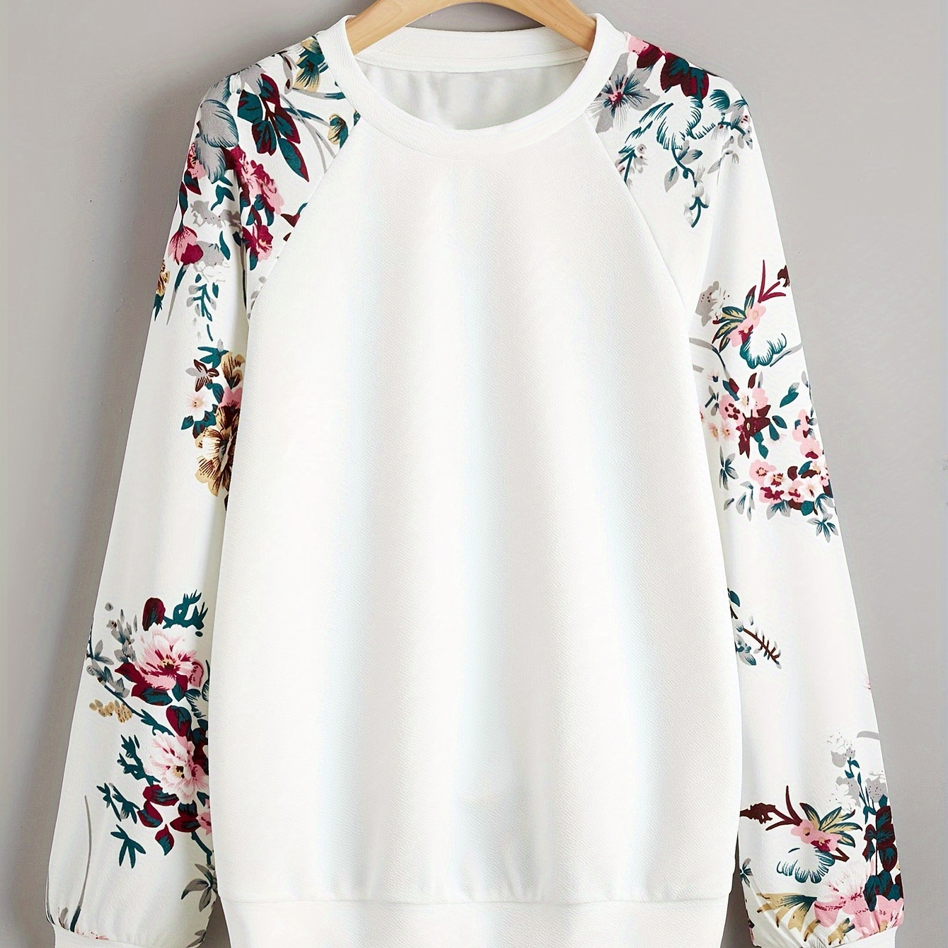 

Women's Casual Floral Print Raglan Sleeve Crew Neck T-shirt - Polyester , Stretch, Long Sleeve Pullover For Fall/winter