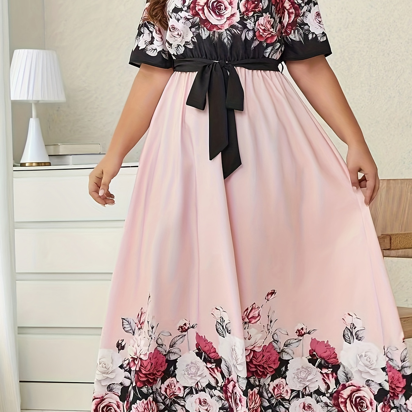 

Robe Élégante Grande Taille, Robe Longue Ceinturée À Manches Courtes Et Col Rond Pour Femmes, Imprimé Floral