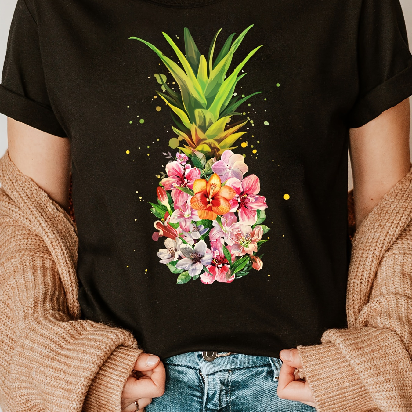 

Pineapple Flowers Print Crew Neck T-shirt, Short Sleeve Casual Top For Summer & Spring, Women's Clothing