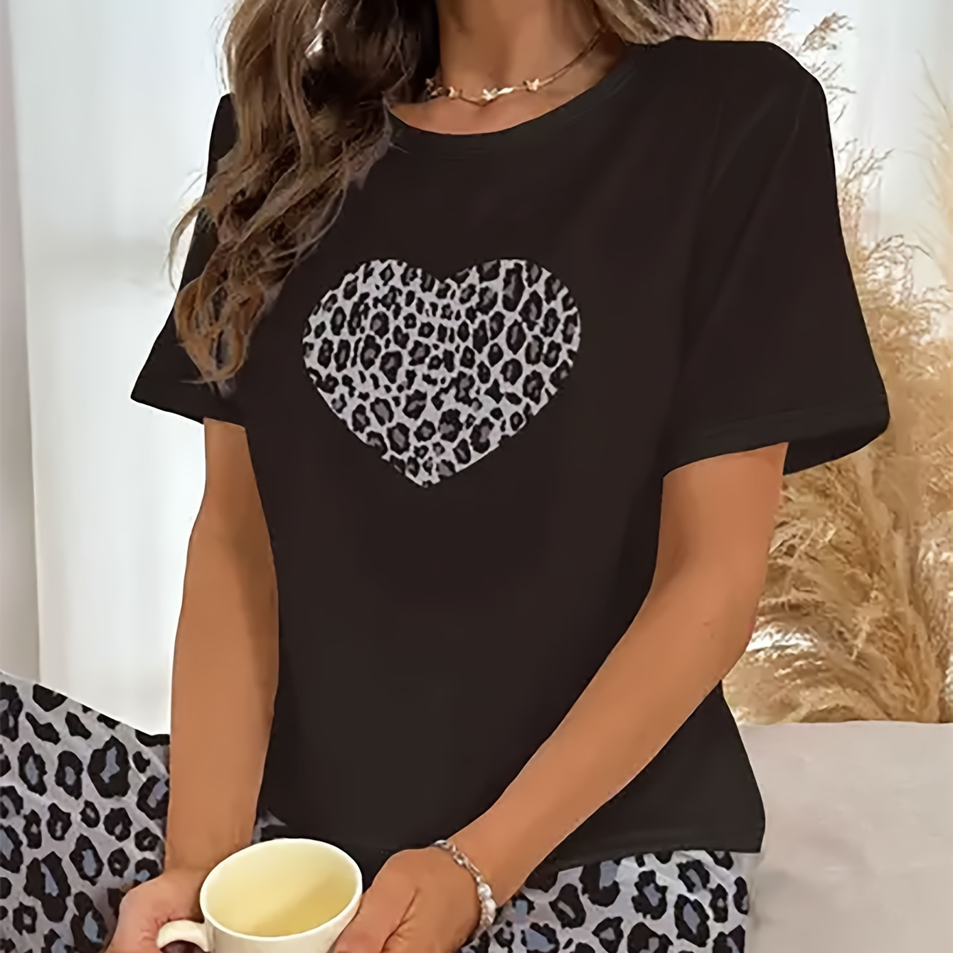 

Casual Leopard Heart Print Pajama Top, Short Sleeve Round Neck Top ( Pants Not Included), Women's Sleepwear