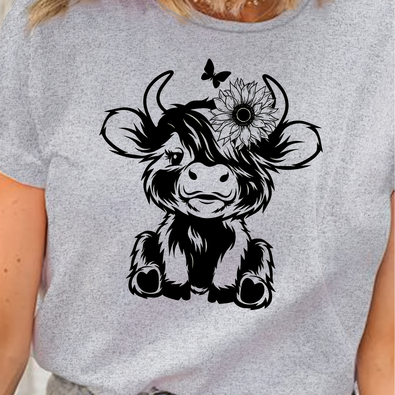 

Cartoon Cow Print T-shirt, Casual Crew Neck Short Sleeve Top For Spring & Summer, Women's Clothing