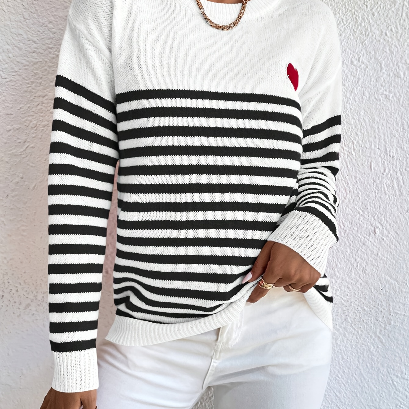 

[ Chic] Elegant Acrylic Crew Neck Sweater With Heart Pattern And Stripes - All Season Knit Fabric Pullover