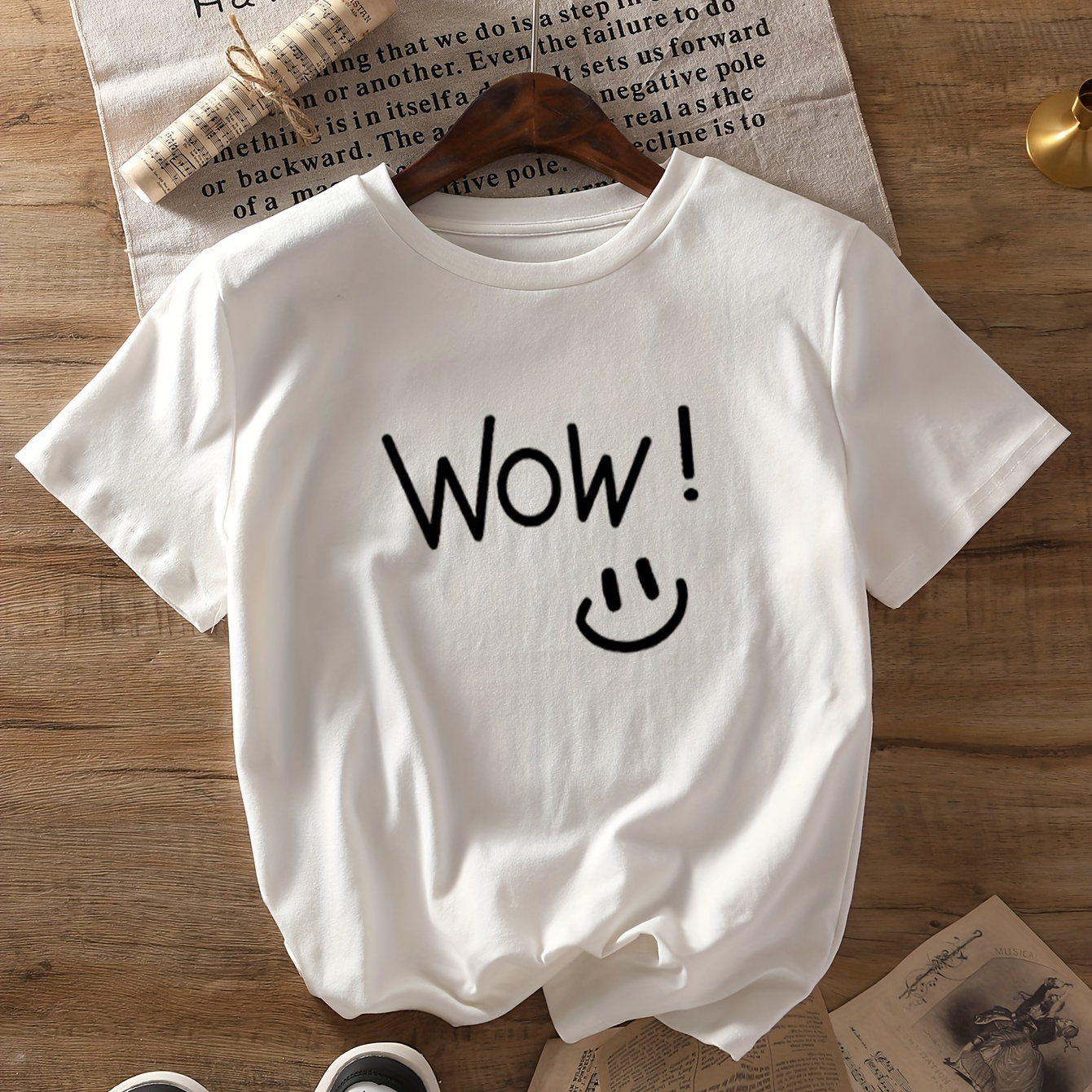 

Wow Print T-shirt, Short Sleeve Crew Neck Casual Top For Summer & Spring, Women's Clothing