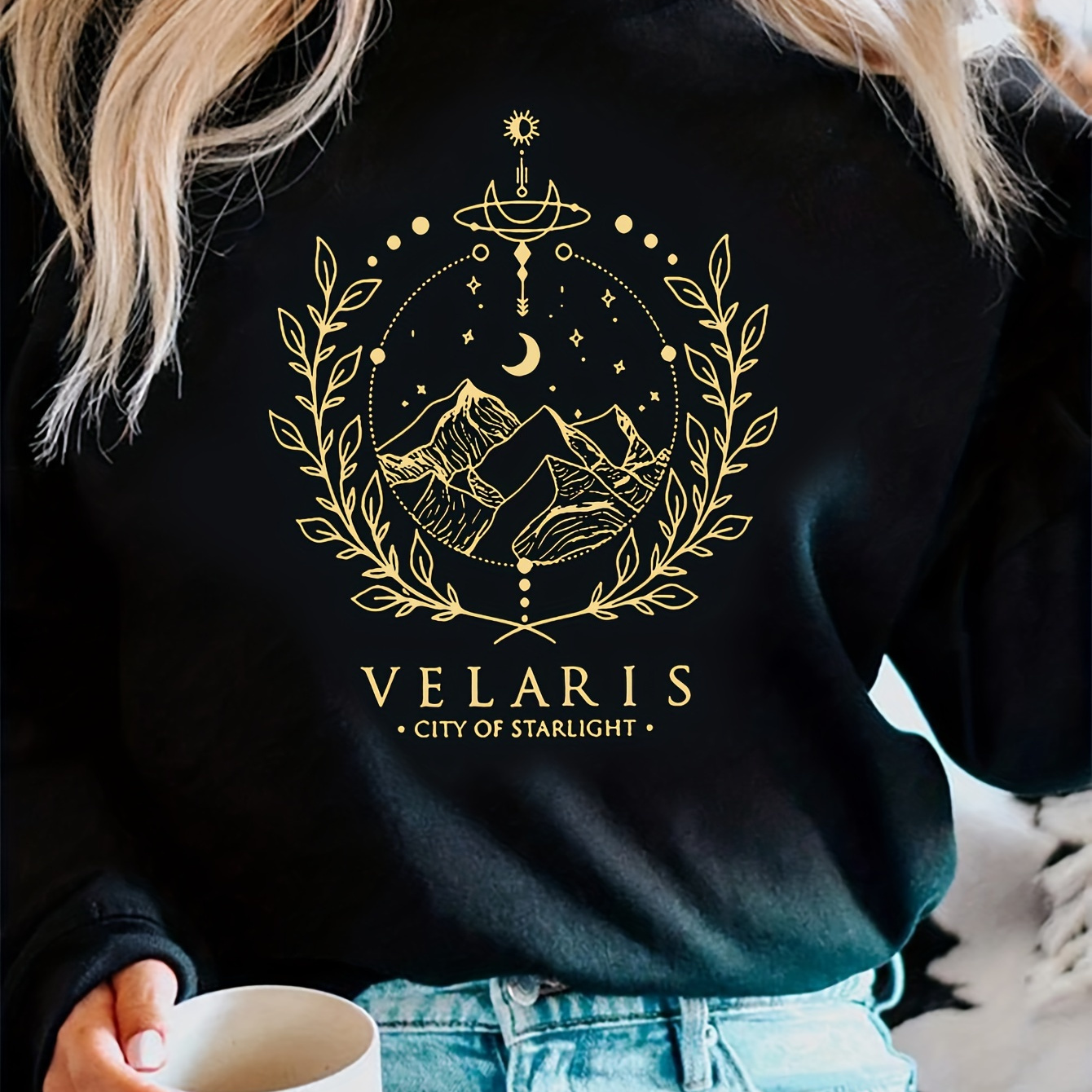 

Women's Casual Crew Neck Sweatshirt With Mountain Print - Long Sleeve, Polyester , Machine Washable - Fall/winter