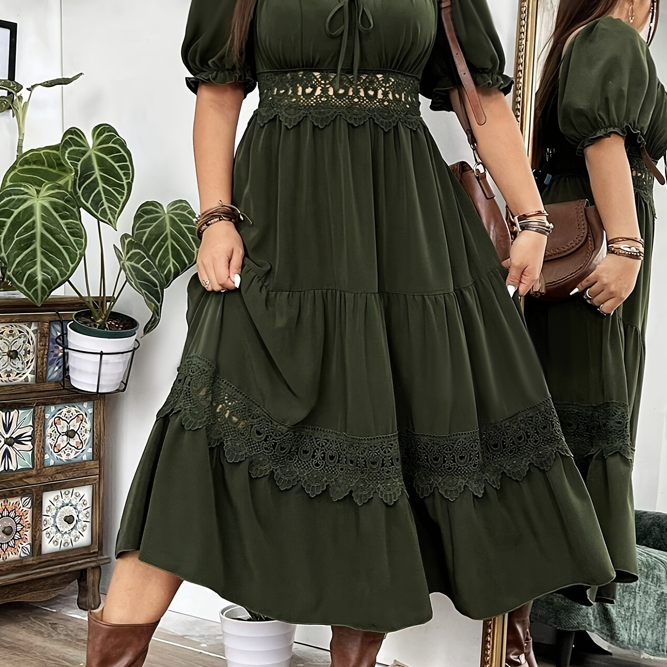 

Robe Midi Élégante à Col en V avec Détails en Dentelle - Manches Courtes, Mélange de Polyester et Spandex, Parfaite pour /Été/Automne