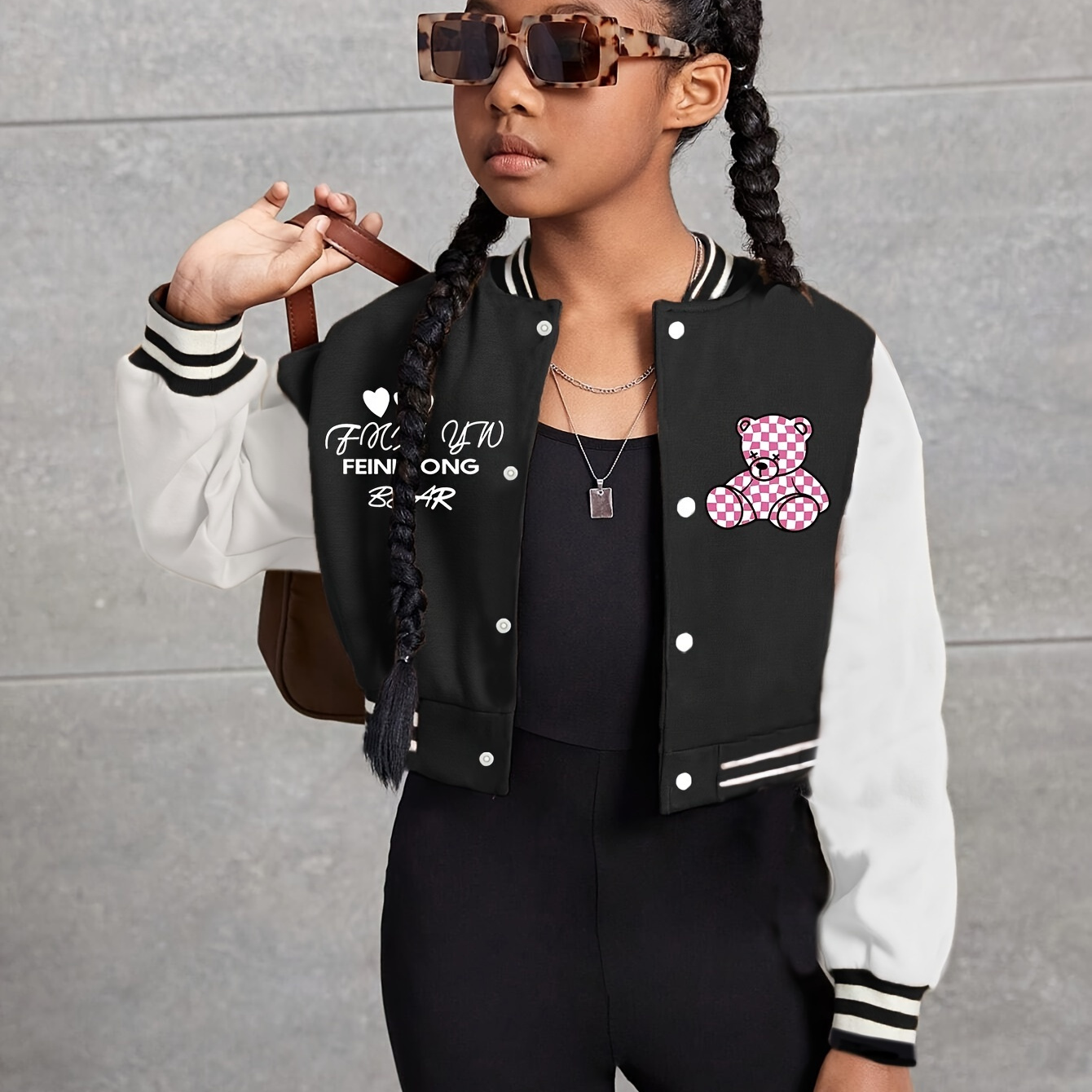 

Girl's Fashion Outdoor Cropped Jacket With Letters And Bear Doll Graphic Print, Comfy Casual Two-tone Color Block Outerwear For Daily And Outdoor, Fall And Winter