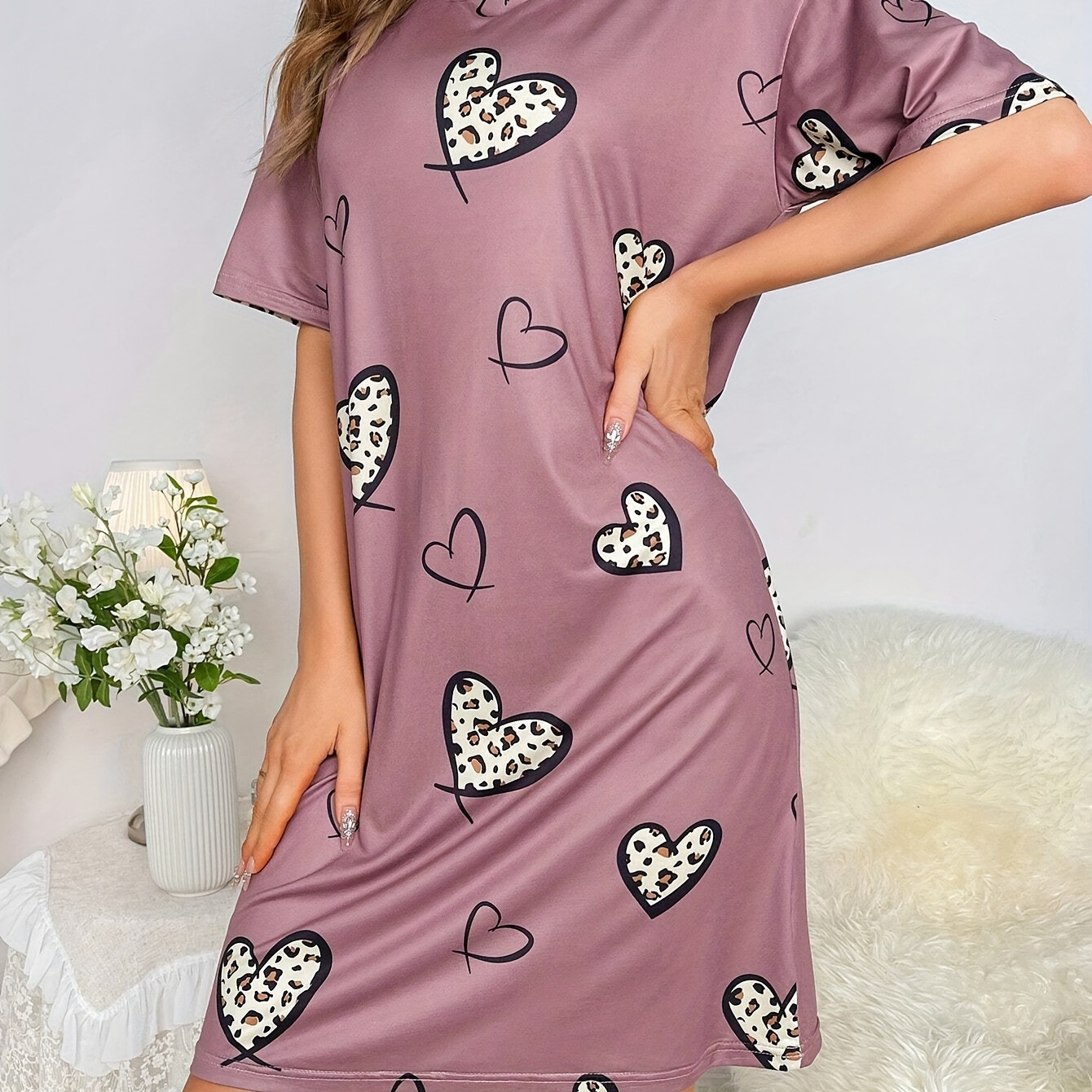 

Valentine's Day Heart Print Nightdress, Short Sleeve Round Neck Tee Sleep Dress, Women's Sleepwear & Dresses