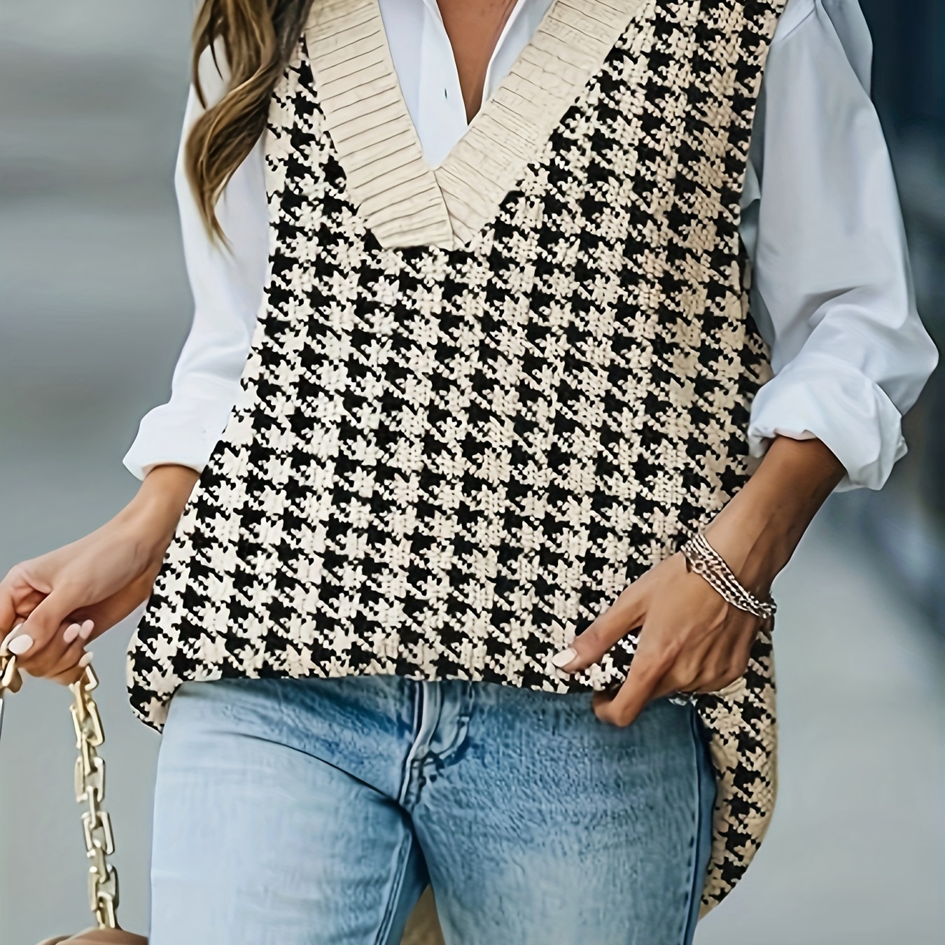 

Elegant Houndstooth Pullover Sweater For Women, 100% Acrylic Knit Fabric, V-neck Sleeveless Vest, All Season Versatile Style