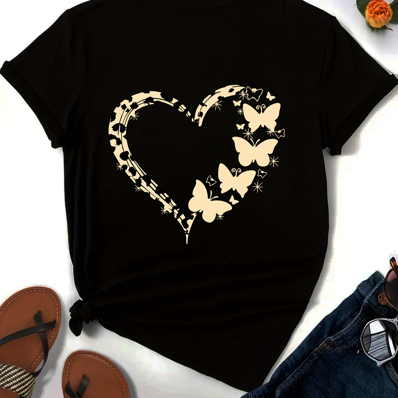 

Heart Print Crew Neck T-shirt, Short Sleeve Casual Top For Summer & Spring, Women's Clothing