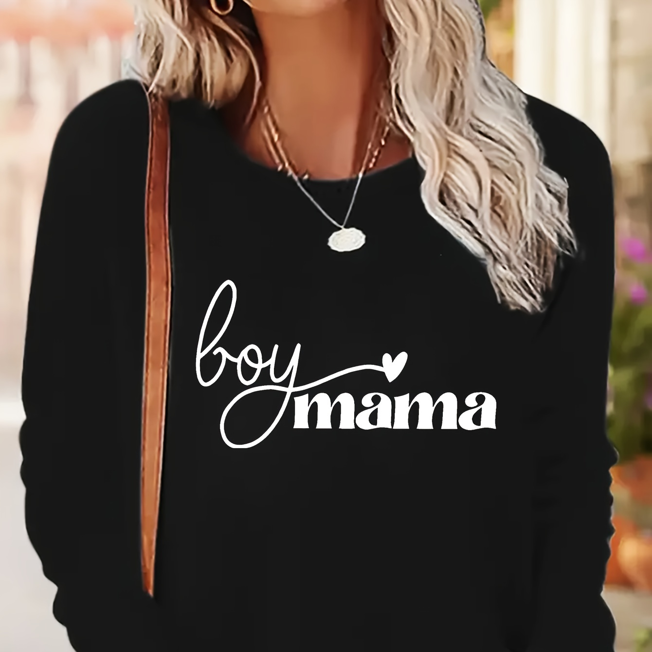 

Women's Casual Crew Neck T-shirt With "" Letter Print, Long Sleeve Knit Top, 100% Polyester, , Applique Detail, Regular Length - Black