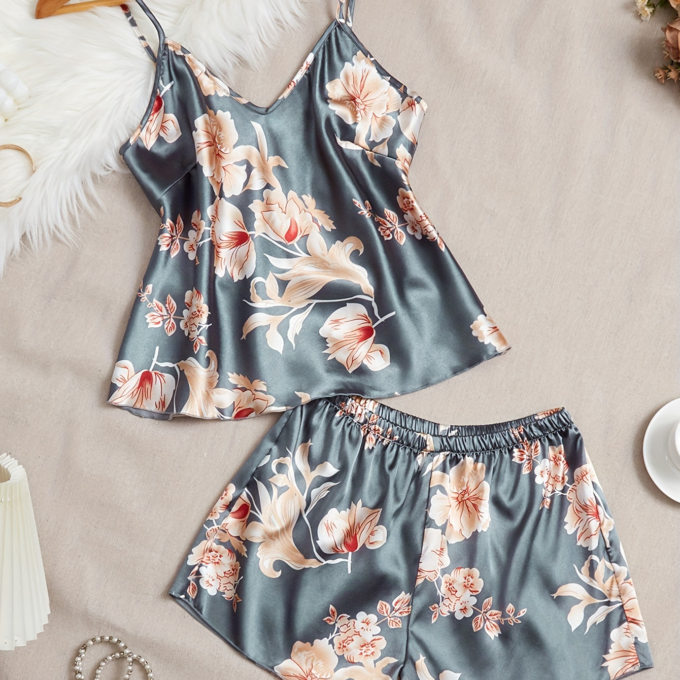 

Women's Floral Print Elegant Satin Pajama Set, V Neck Backless Cami Top & Shorts, Comfortable Relaxed Fit