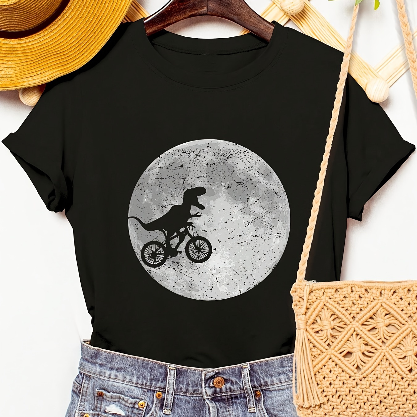 

Dinosaur And Moon Print Short Sleeve Round Neck T-shirt