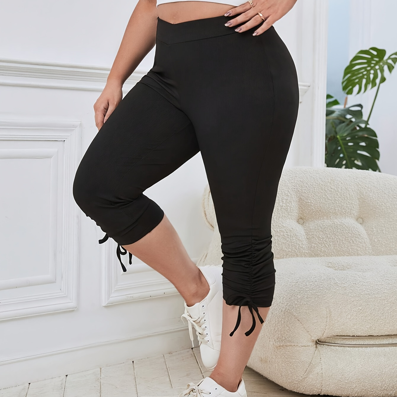 

Plus Size Solid Color Drawstring Capris Leggings, Casual Cross Waist Skinny Crop Leggings For Spring & Summer, Women's Plus Size Clothing
