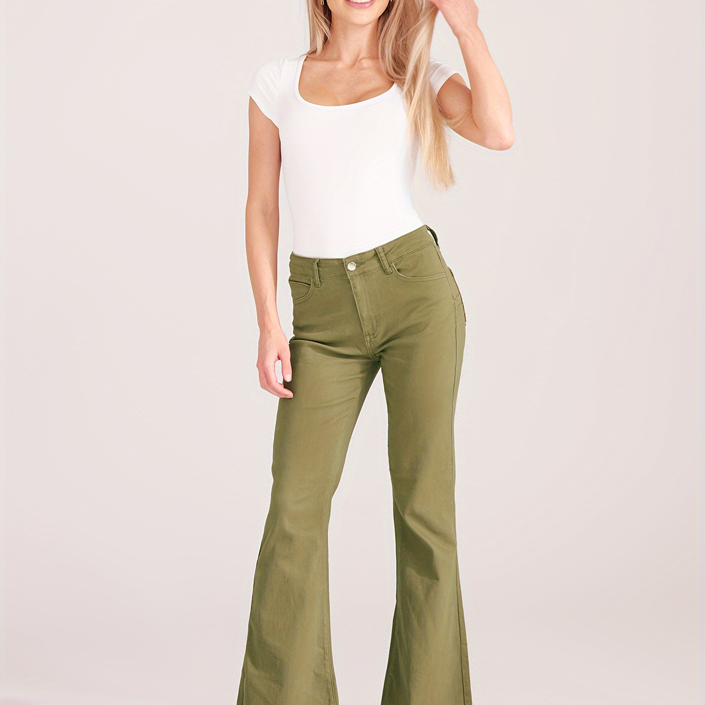 

Women's Essential Straight Leg Jeans