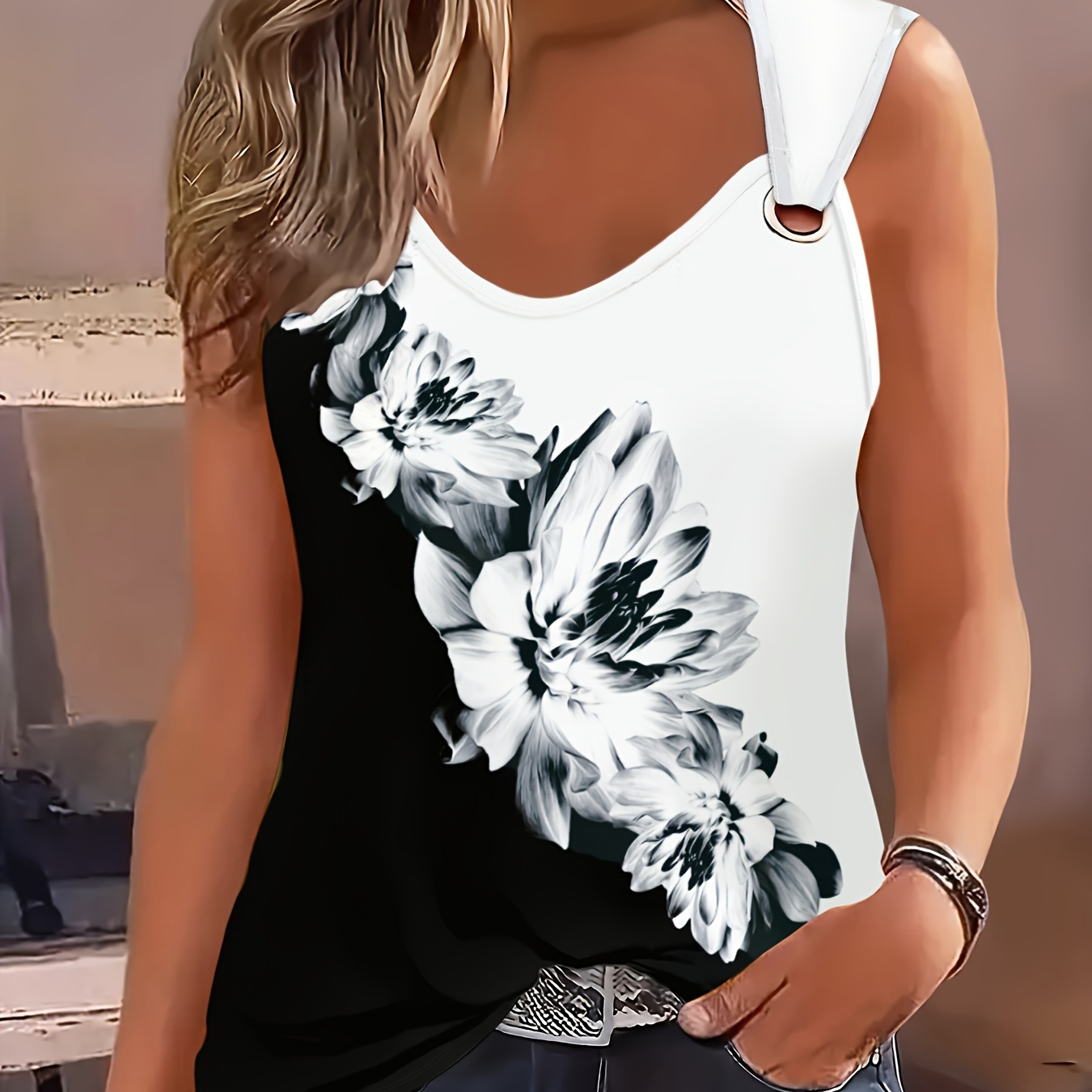 

European And American Women And Loose Ink Painting Flower Ring Vest