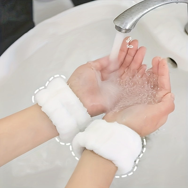 

2pcs Face Washing Wrist With Magic Device To Absorb Water To The Cuff Exercise Sweat Wiping Bracelet Sweat Absorbing Sleeve To Wash And Moisture-proof Sleeve To Protect Wrist