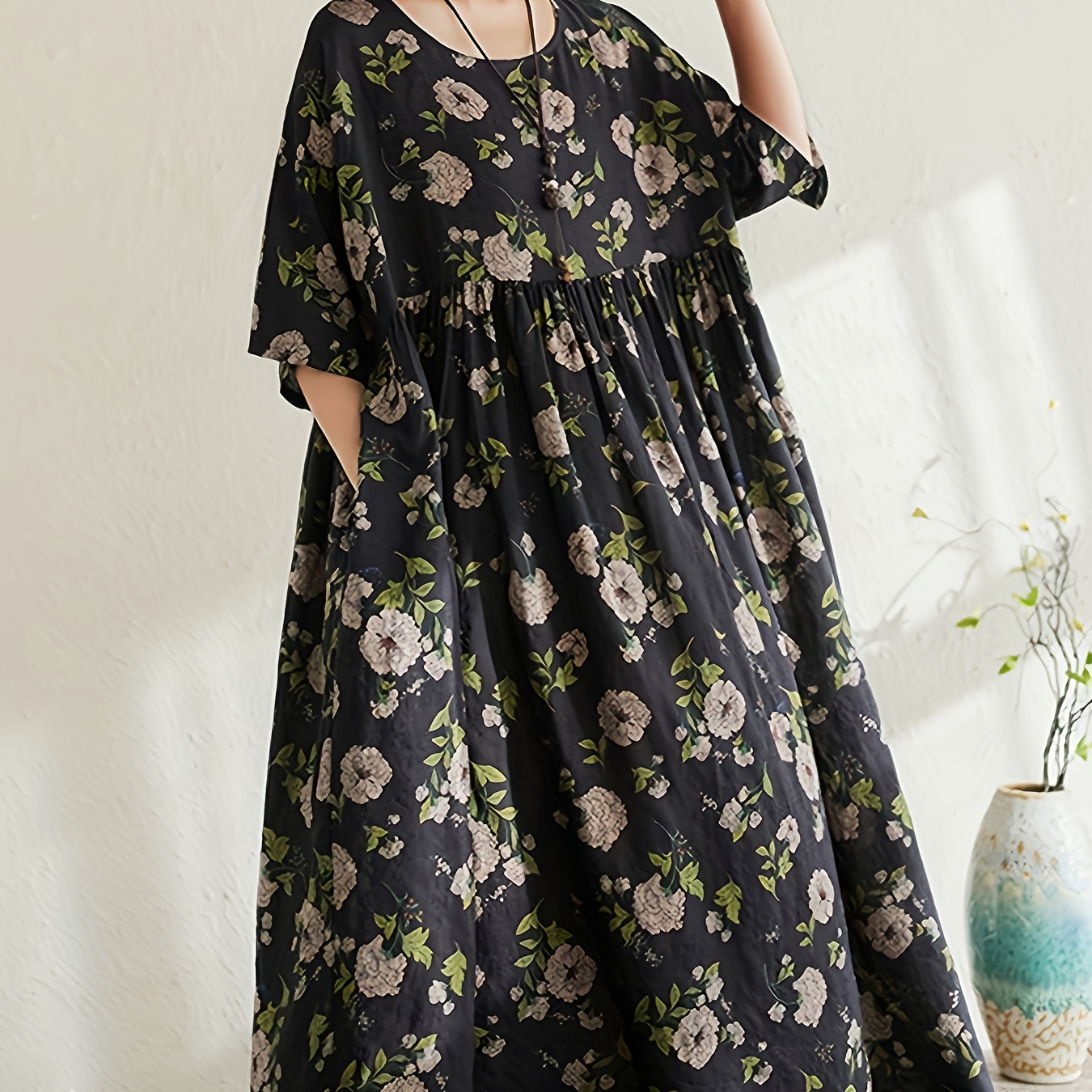 

Plus Size Floral Print Pocket Loose Dress, Vacation Style Pocket Half Sleeve Crew Neck Long Length Dress For Spring & Summer, Women's Plus Size Clothing