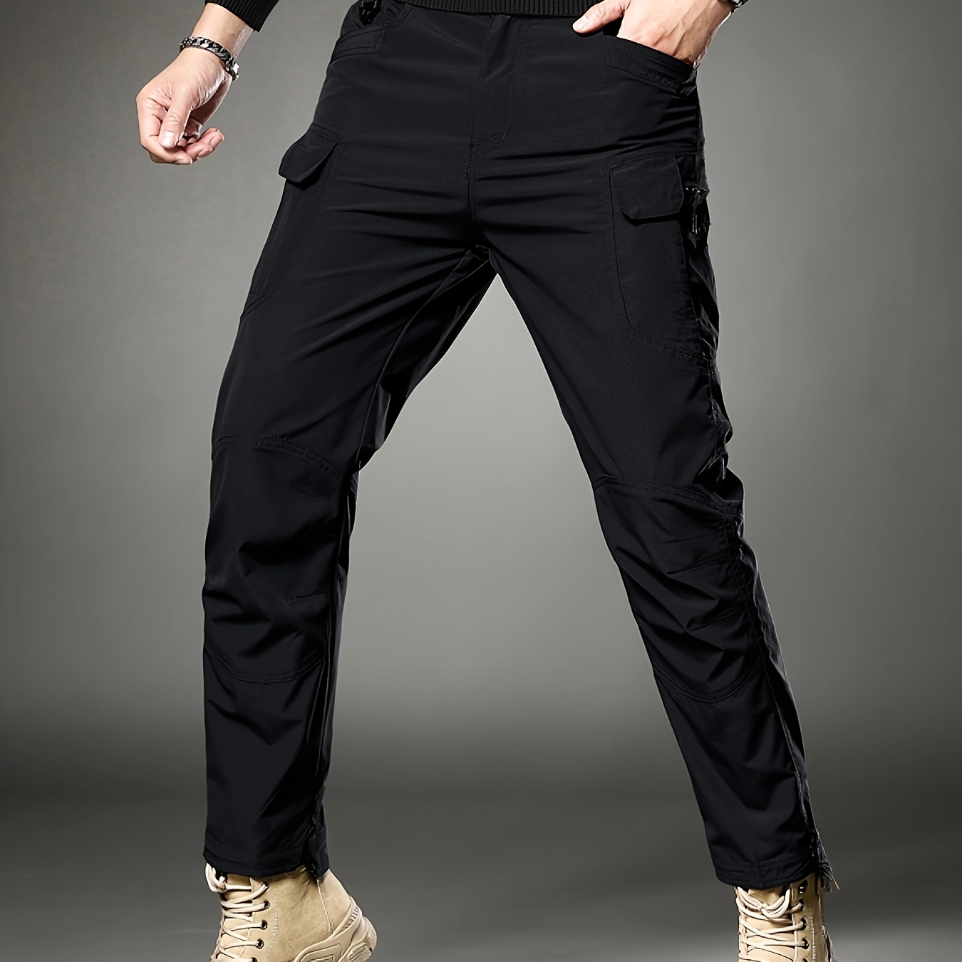 

Pantalon cargo tactique décontracté pour hommes, en tissu polyester 100% avec légère extensibilité, coupe régulière de couleur unie avec poches pour un décontracté toutes .