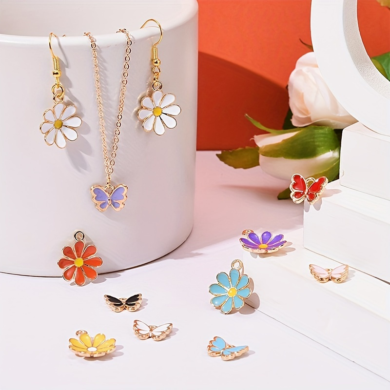 

24pcs/set Random Color Butterfly Flower Shape Alloy Bracelet Necklace Keychain Diy Pendant Jewelry Accessories Combination