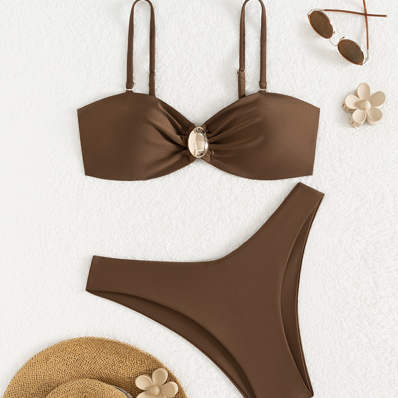 

Ensemble de maillot de bain pièces pour femmes, bikini sexy de couleur unie avec accent métallique amovible et détail à volants, tissu tricoté extensible