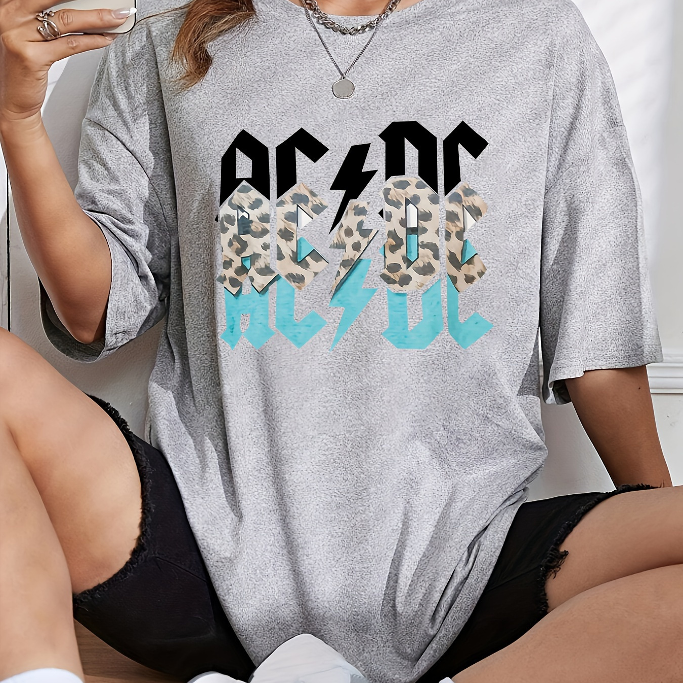 

Leopard Print Graphic T-shirt Casual Crew Neck Polyester Spandex Knit Fabric Regular Length Geometric Pattern Tee For All