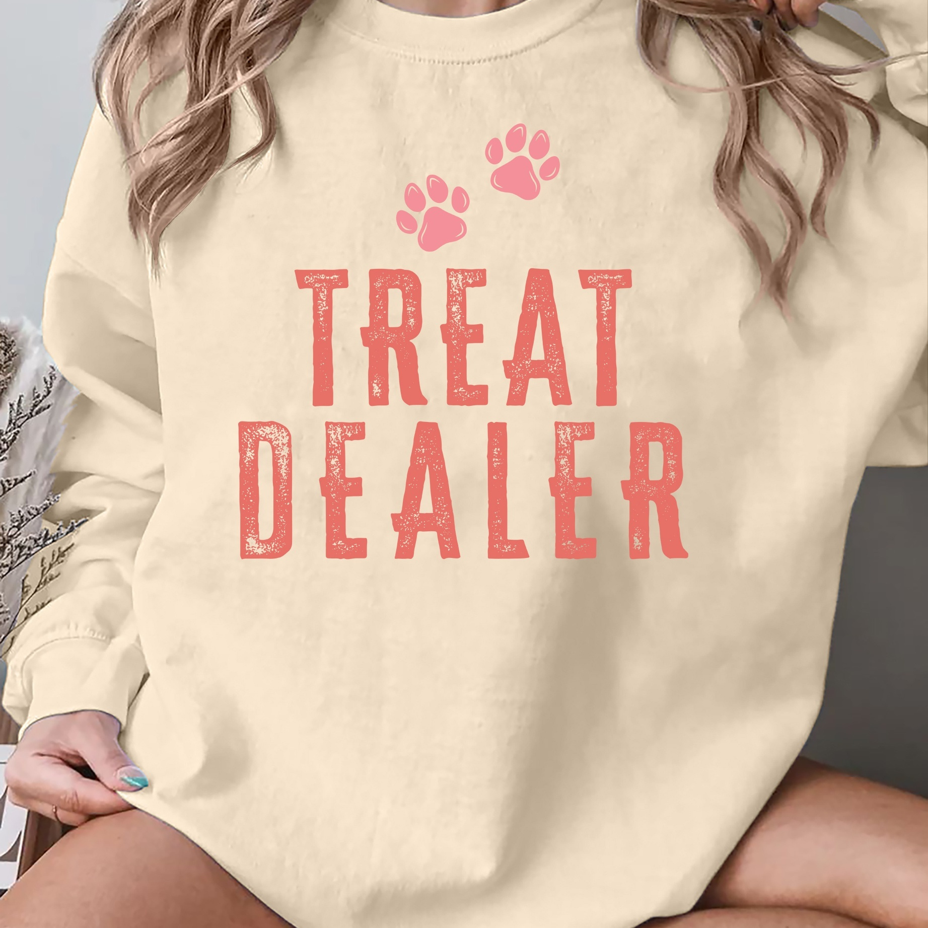 

Casual Crew Neck Sweatshirt For Women With Paw Print & 'treat Dealer' Graphic, 100% Polyester Knit Fabric, Cozy Fall/winter Pullover Top