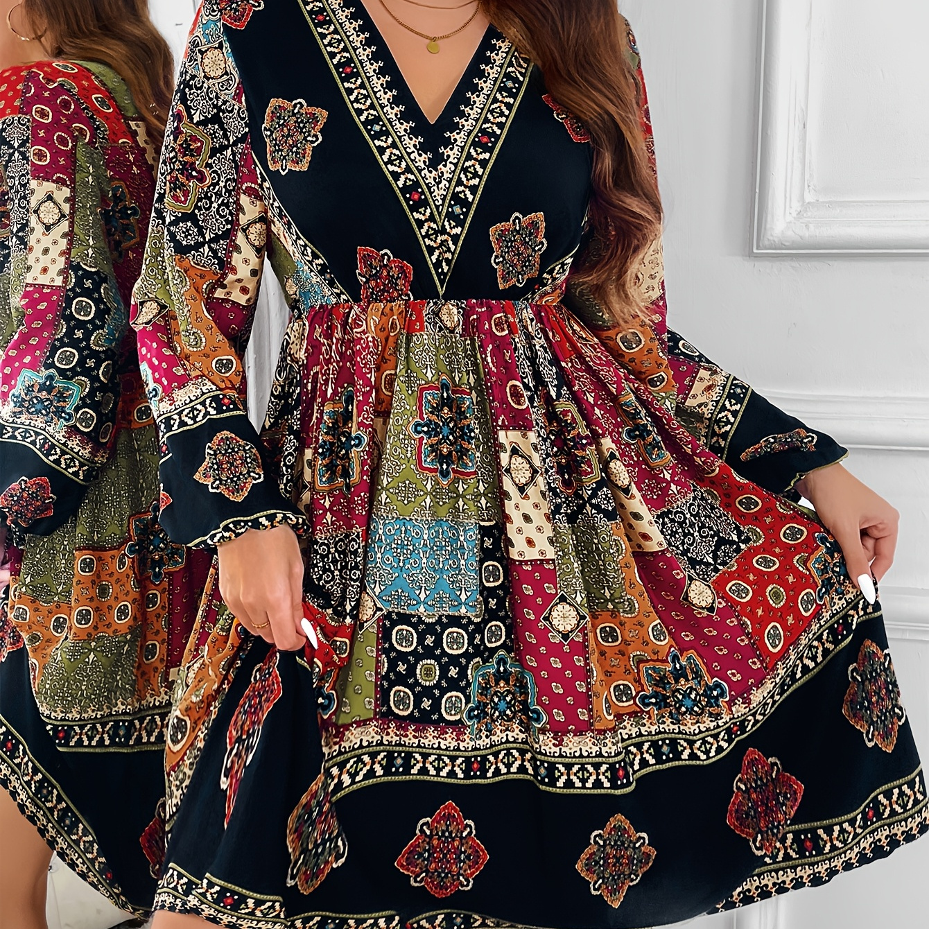 

Large Size Vintage Patchwork Pattern Bohemian Style V-neck Lantern Sleeve Dress