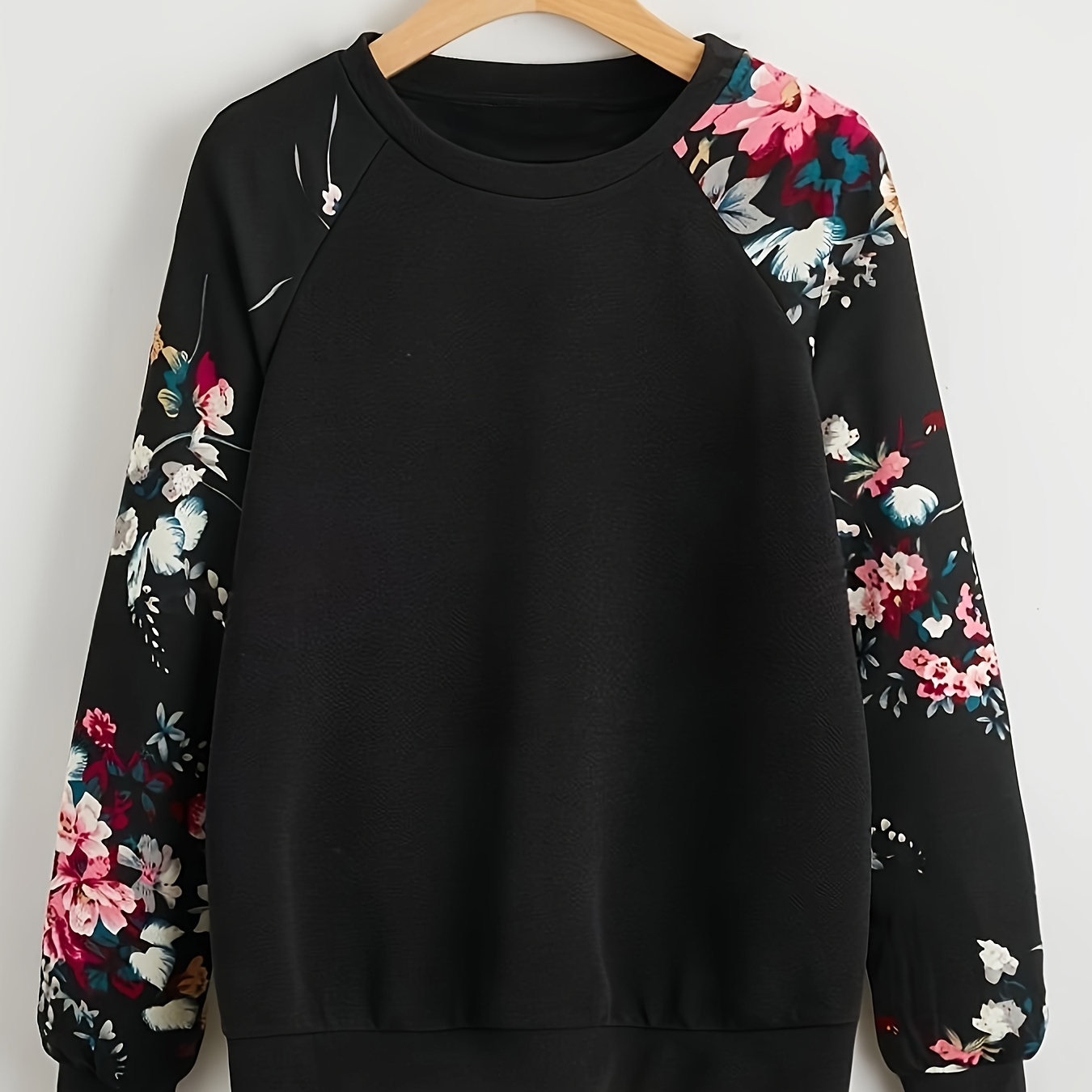 

Floral Print Pullover Sweatshirt, Casual Long Raglan Sleeve Crew Neck Sweatshirt For Fall & Winter, Women's Clothing