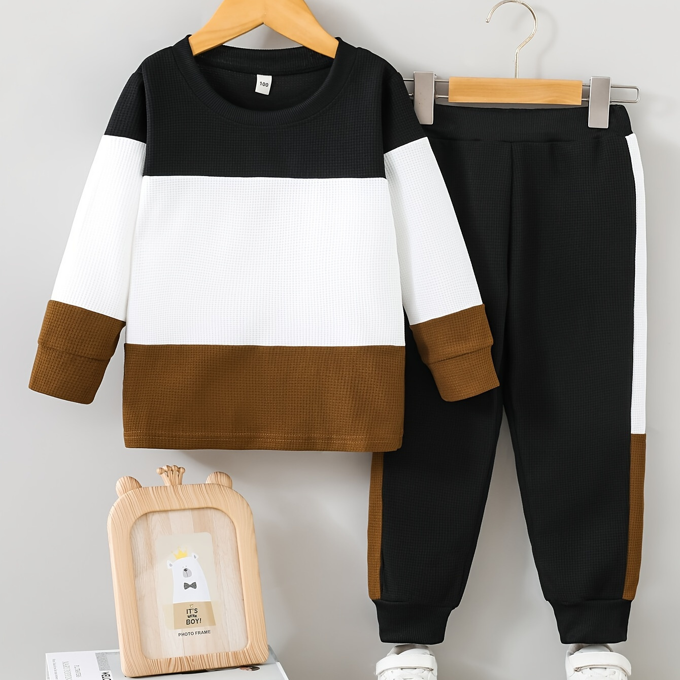 

2pcs Boy's Color Blocking Long Sleeve Sweatshirt + Jogger Pants, Co-ord Casual Versatile Trendy Set For Autumn And Winter As Gift