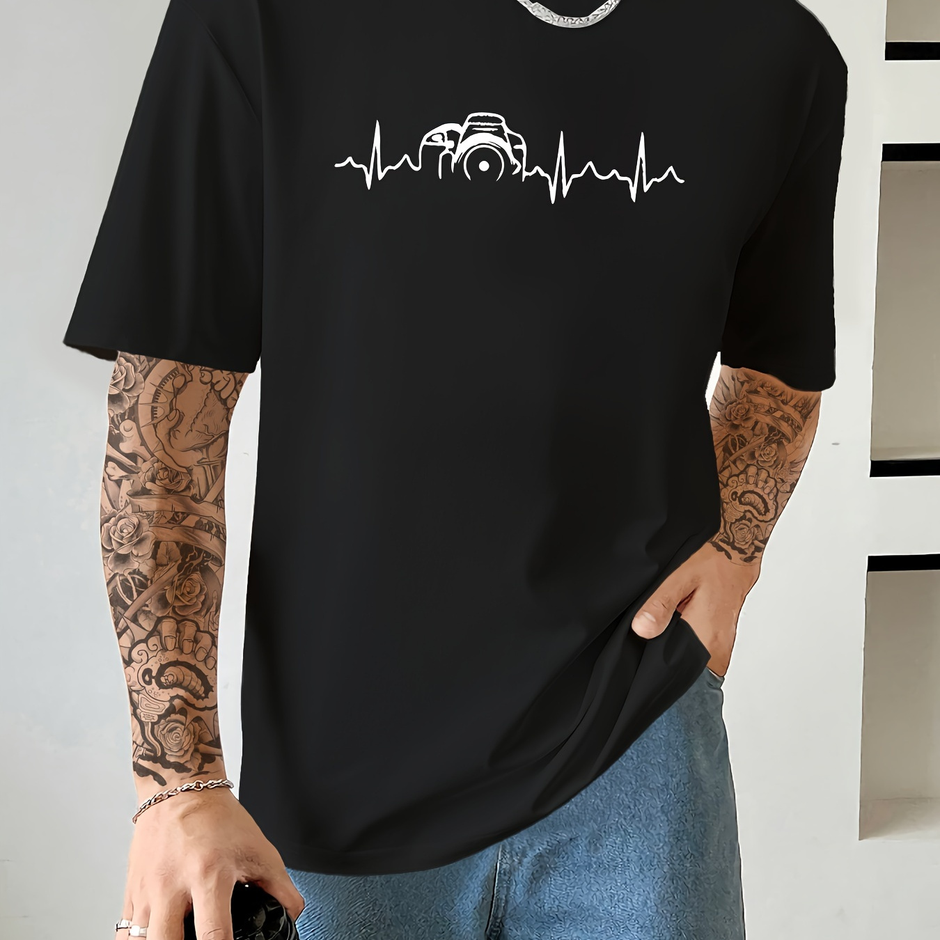 

Camera And Heartbeat Print Short Sleeve Tees For Men, Casual Quick Drying Breathable T-shirt, Round Neck T-shirt For All Seasons