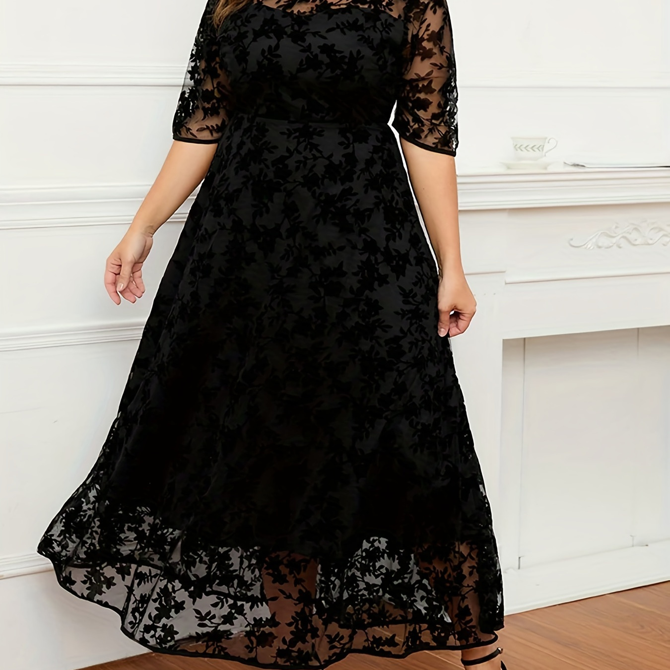 

Plus Size Elegant Dress, Women's Plus Lace Embroidery Hem Maxi Dress