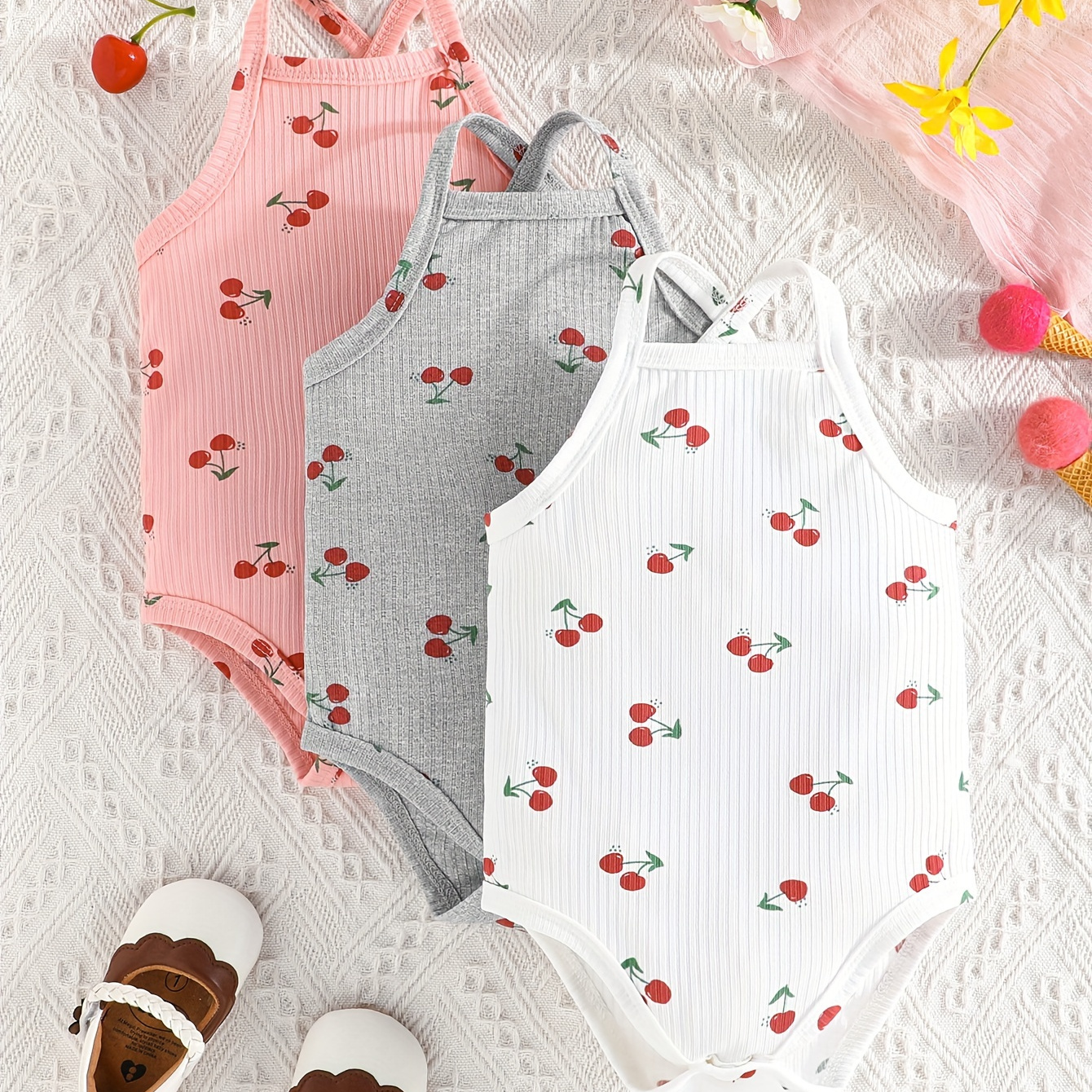 

Cute Baby Girls Casual Triangle Romper Bodysuit Three-piece Set Outfit