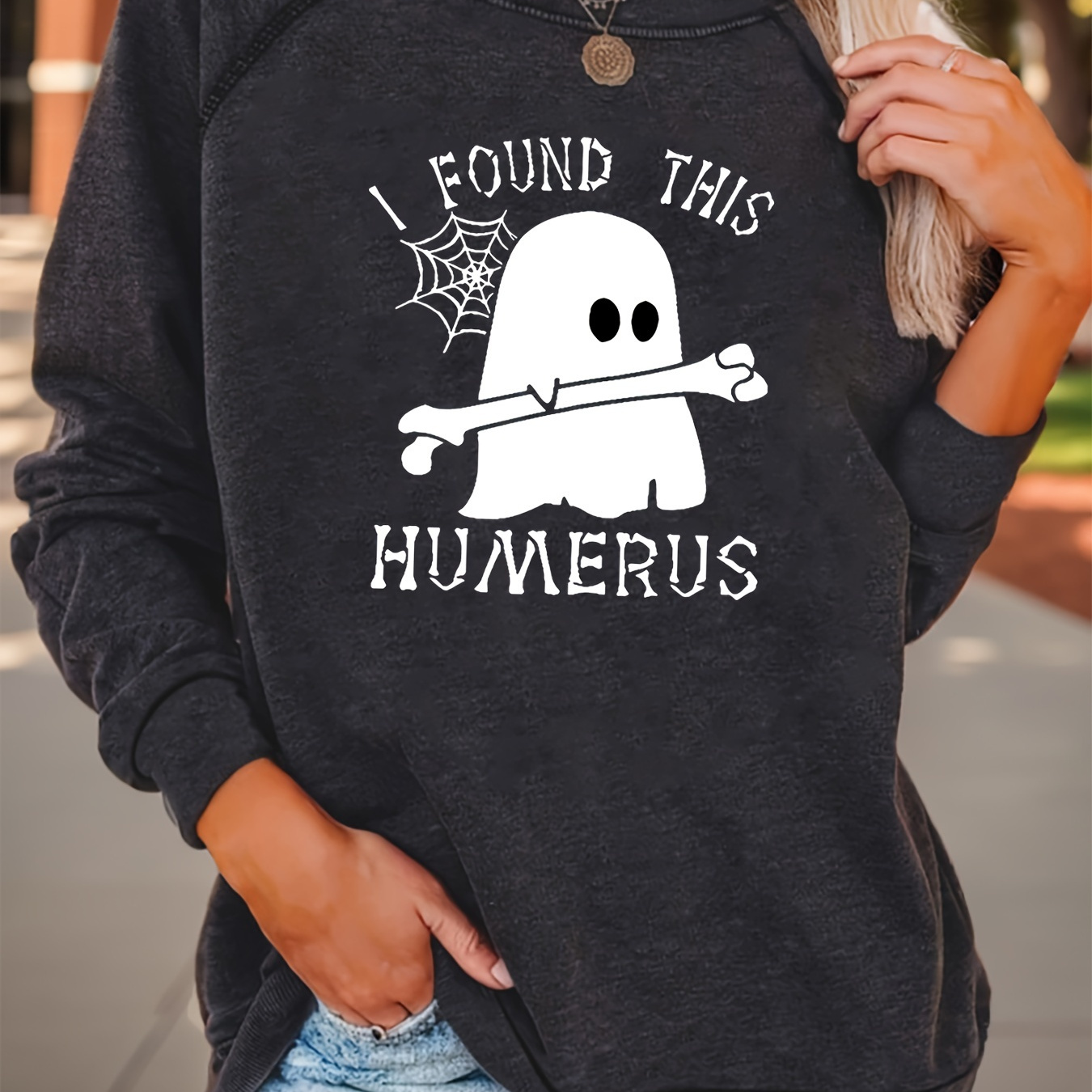 

This Humerus" Print Women's Sweatshirt - Casual & Stylish, Long Sleeve Crew Neck Pullover For Spring/fall