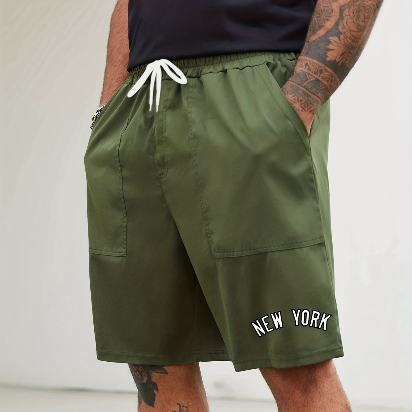 

Men's Plus Size Streetwear Cargo Shorts, New York Graphic Print Drawstring Stretchy Short Pants With Pockets For Comfort & Casual Chic Style, Summer Clothings