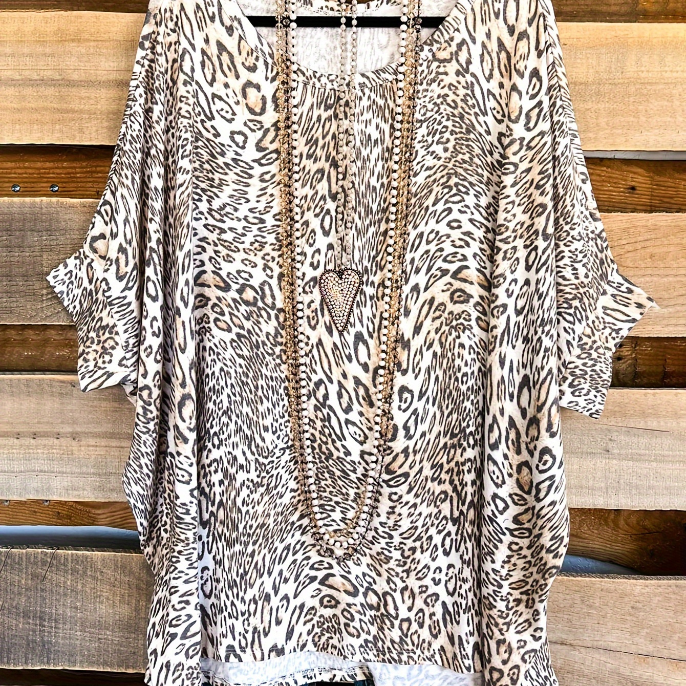 

Plus Size Leopard Print T-shirt, Casual Batwing Sleeve Top For Spring & Summer, Women's Plus Size Clothing