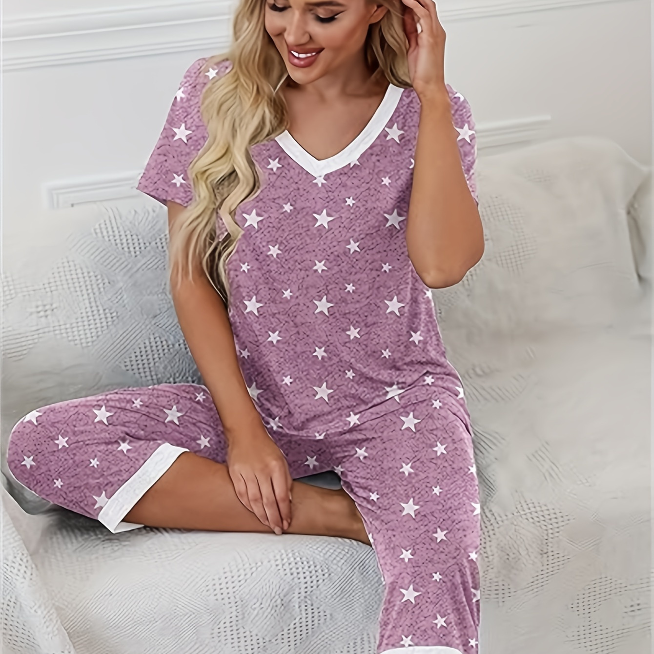 

Women's Pajama Set With V-neck Short Sleeve Top And 7/8 Length Pants, Casual Printed Polyester Pajama Set With Pocket For Adults - Spring/summer/fall Collection