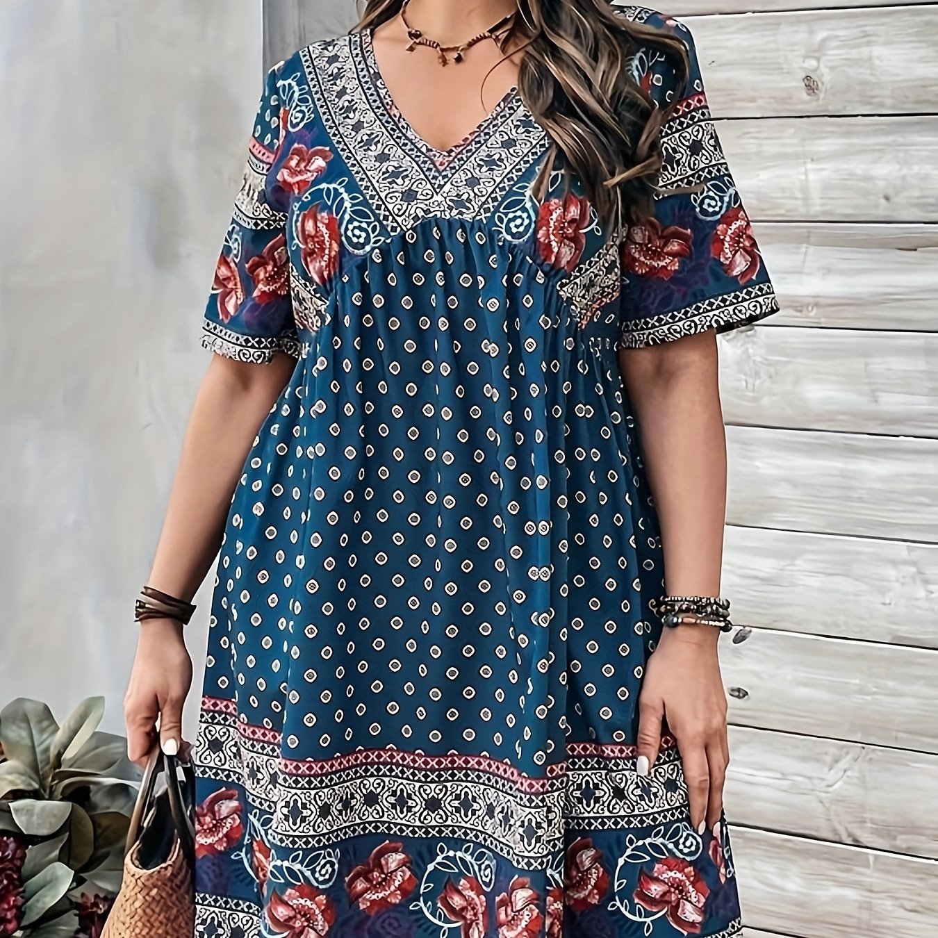 

Plus Size Floral Print V Neck Dress, Elegant Short Sleeve Dress For Spring & Summer, Women's Plus Size Clothing
