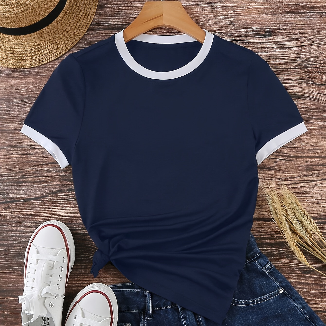 

European And - Women's Round-neck Short-sleeve T-shirt