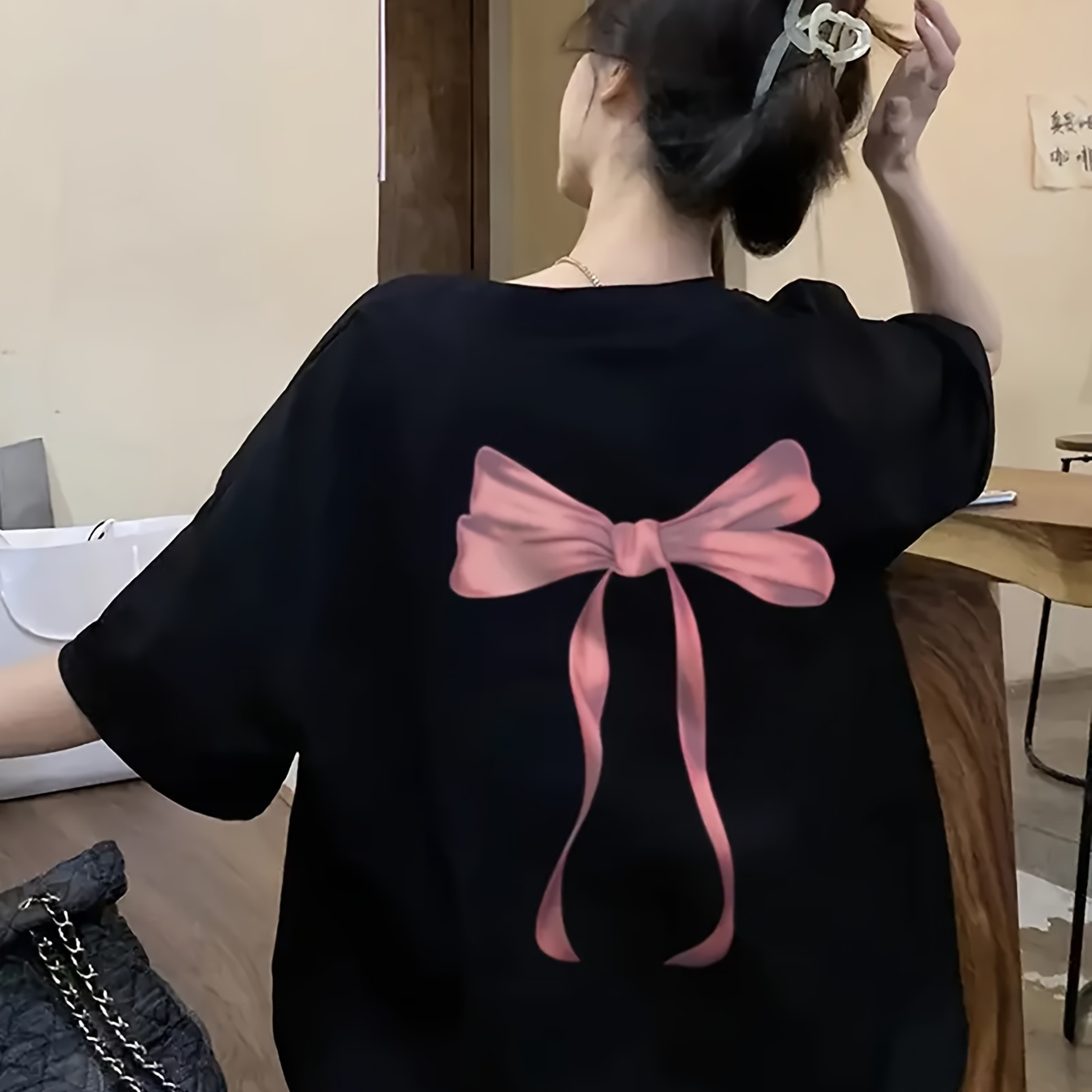 

Bowknot Print Crew Neck T-shirt, Casual Short Sleeve T-shirt For Spring & Summer, Women's Clothing