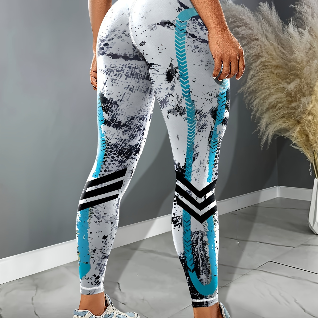 

Graffiti Color Block Print Yoga Pants, Slim Fit High Waist Butt Lifting Sports Leggings, Women's Activewear